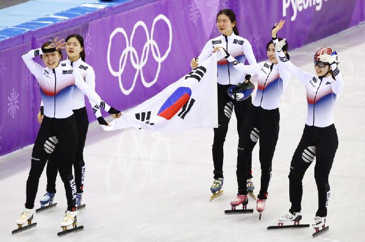 Korea Olympic Champion 2018 Short Track-3000 m Relay-women